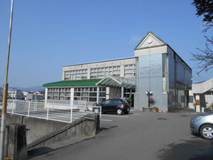 吉野川市立川島図書館の外観