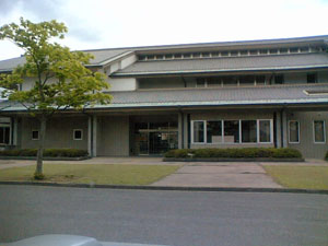 松山市立北条図書館の外観