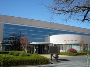 高根沢町図書館の外観