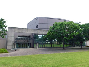熊本市立植木図書館の外観